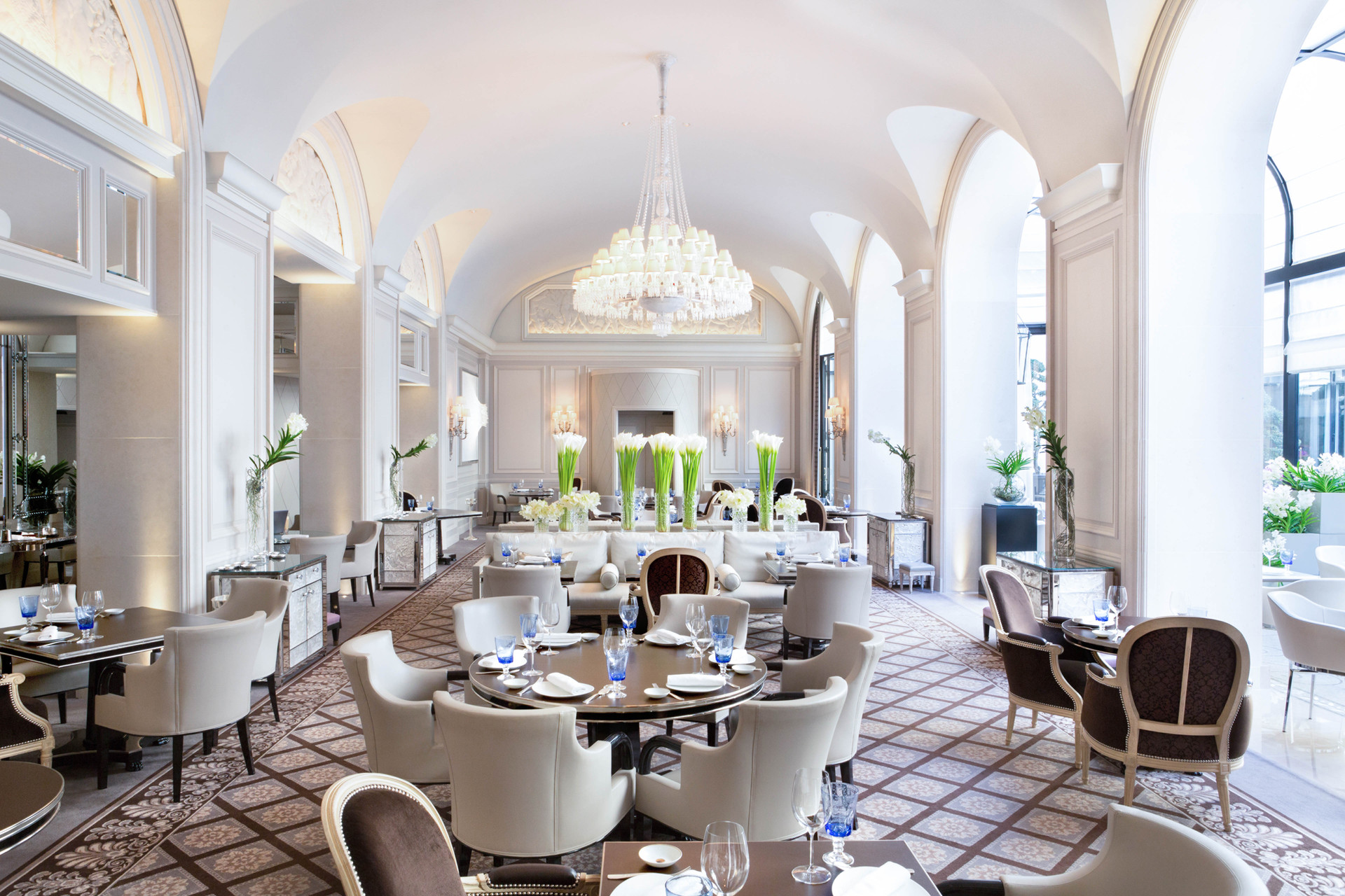 Four Seasons Hotel George V — 3