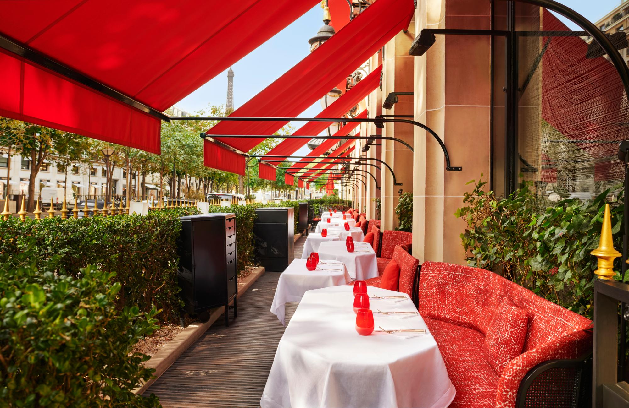 Hôtel Plaza Athénée — 8