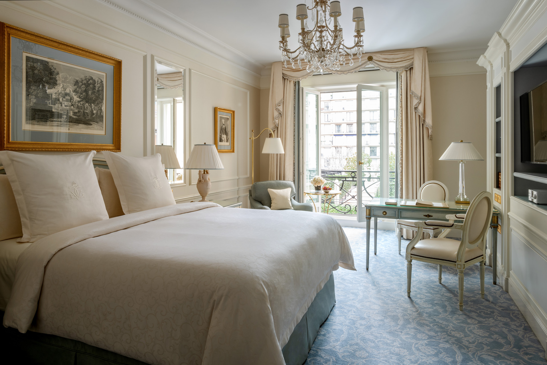 Four Seasons Hotel George V — 6